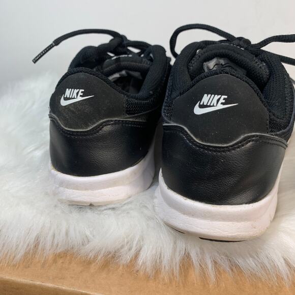 Nike Women's Black Athletic Shoes size 7.5 - Picture 6 of 10